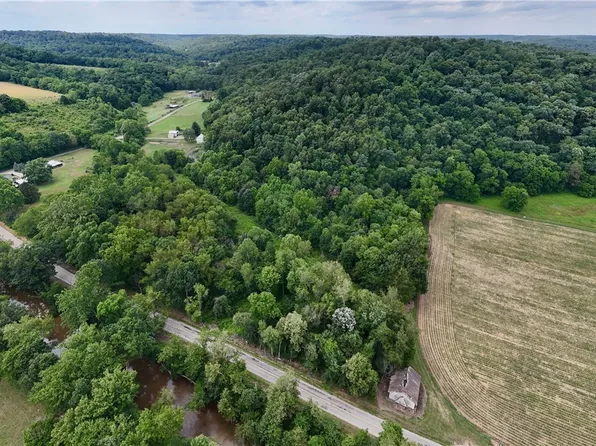 Frampton Rd, Frazeysburg, OH 43822