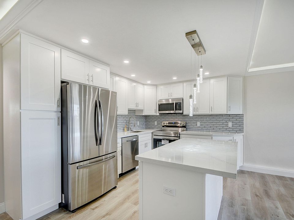 1st image of 457 Southampton C