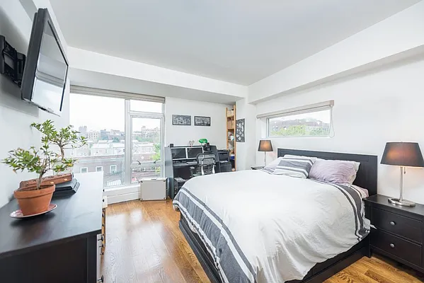 Sold by Modern Spaces | media 1