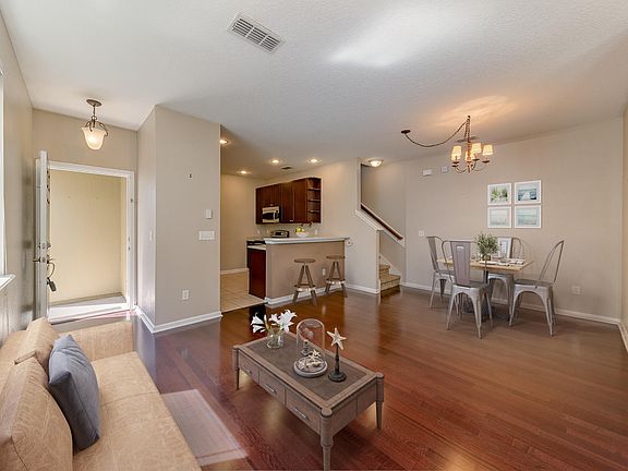 3rd image of 14883 Bartram Village Ln