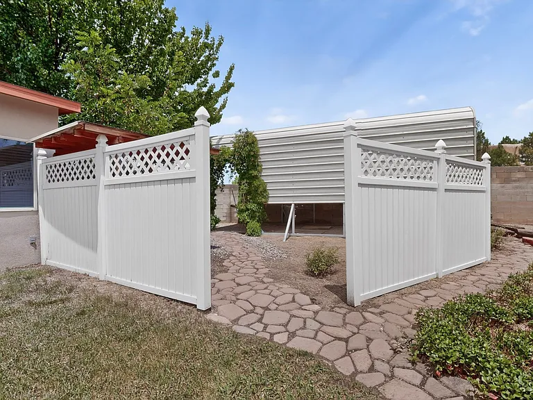 5612 Chelwood Park Blvd NE — Photo 38