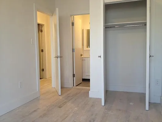 Rented by R New York | media 22