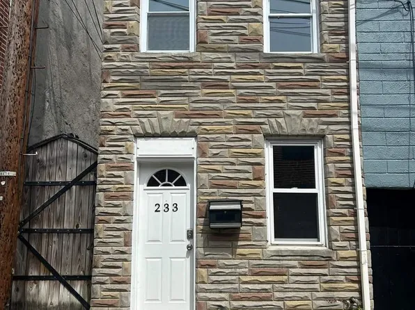 233 S Chapel St, Baltimore, MD 21231