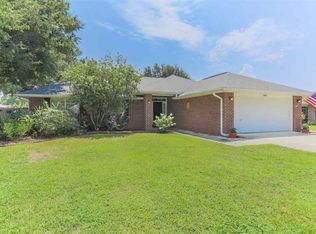 3988 Holleyberry Ln, Milton, FL 32583