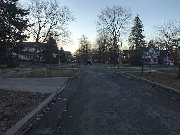 5th image of 1351 Sabra Rd