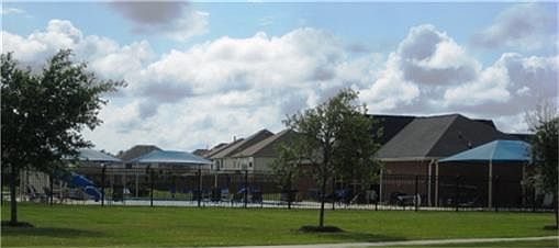 4th image of 2419 Cloudy Bay Dr