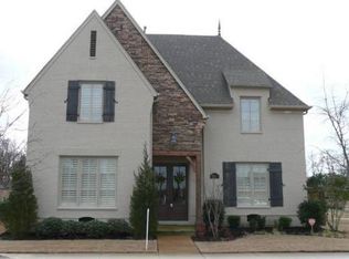 1003 Russell Farms Rd, Collierville, TN 38017