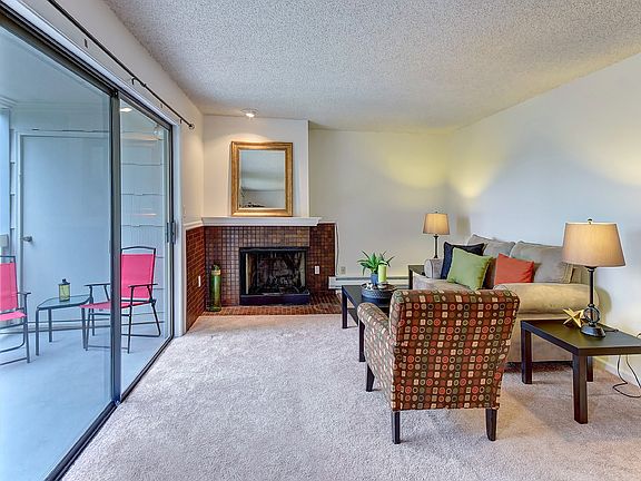 4th image of 12840 SE 40th Ct APT B10