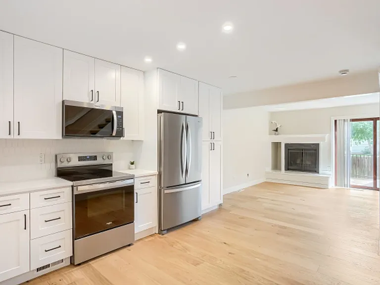 3368 Hickok Pl — Photo 4