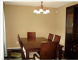 2nd image of 916 Andover Ct