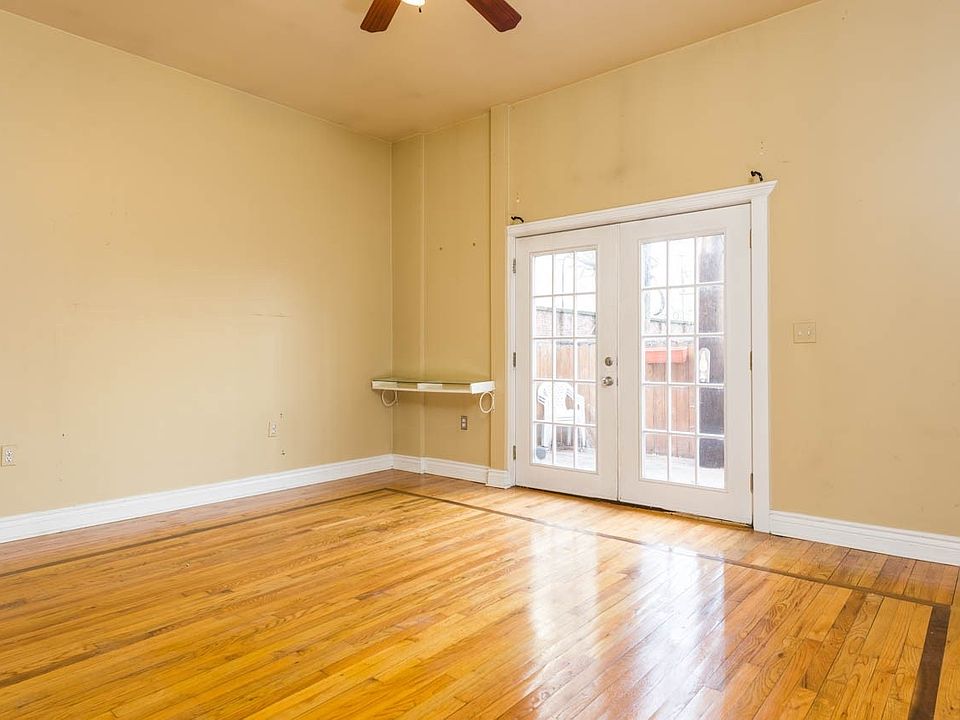 2nd image of 418 Bloomfield St #A