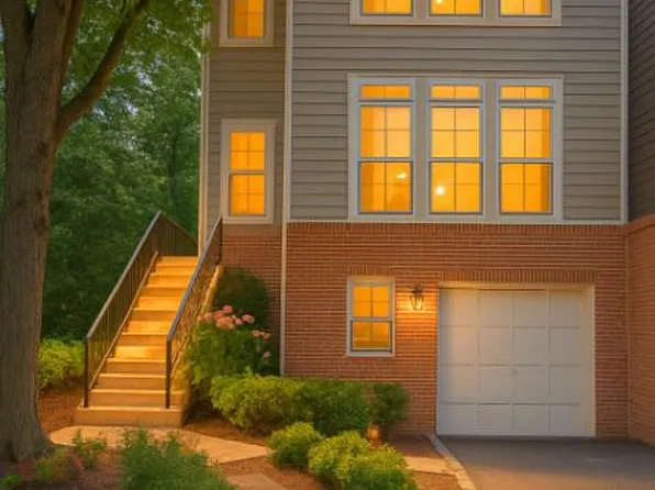 1236 Weatherstone Ct, Reston, VA 20194