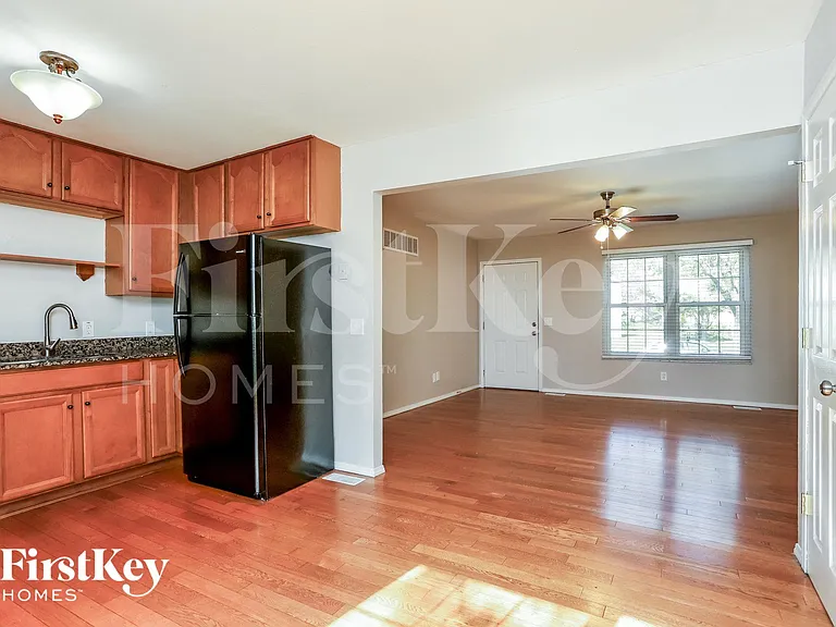 1617 Fairwood Forest Dr — Photo 6