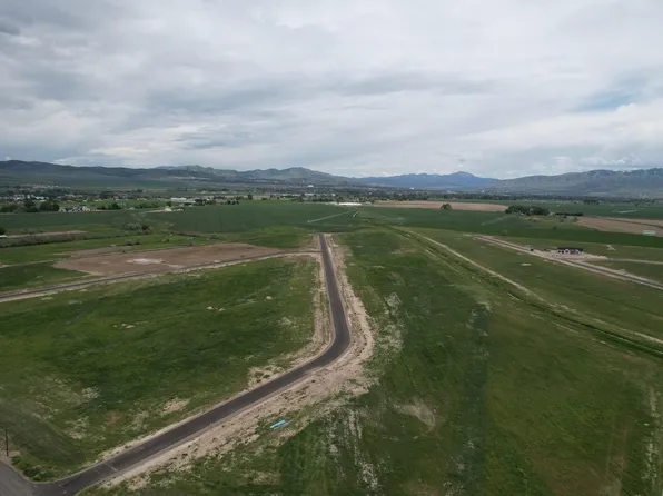 Black Pine Rd, Pocatello, ID 83201