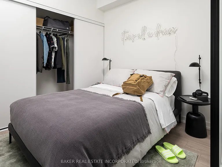 740 Dupont St #707 — Photo 7