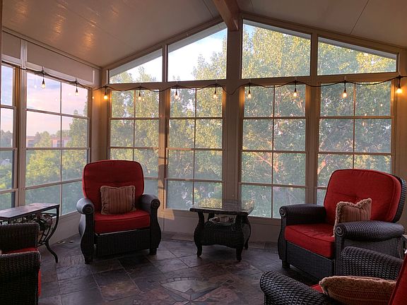 5th image of 4037 Valley West Dr