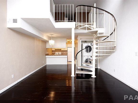 3rd image of 6809 N Frostwood Pkwy APT B6