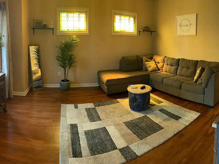 3834 E Underwood Ave — Photo 2