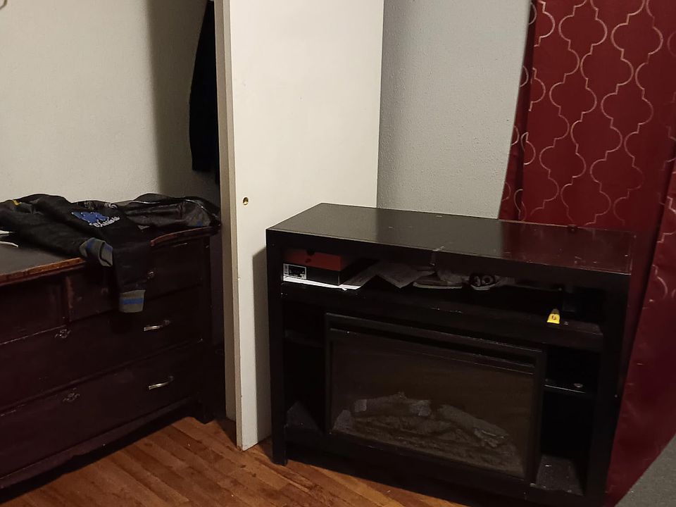 2nd image of 305 Webster Ave #2