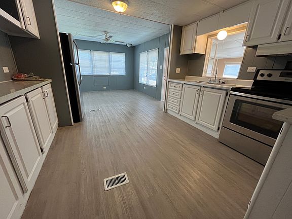 5th image of 180 Jeff St