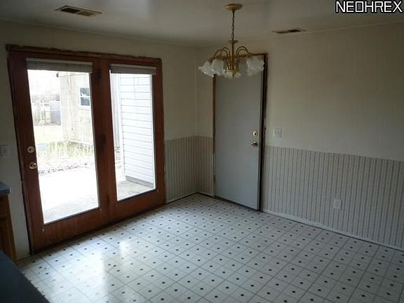 4th image of 1678 Crock Dr