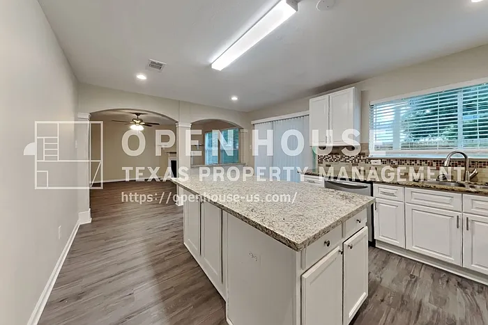 3220 Maryfield Ln — Photo 8