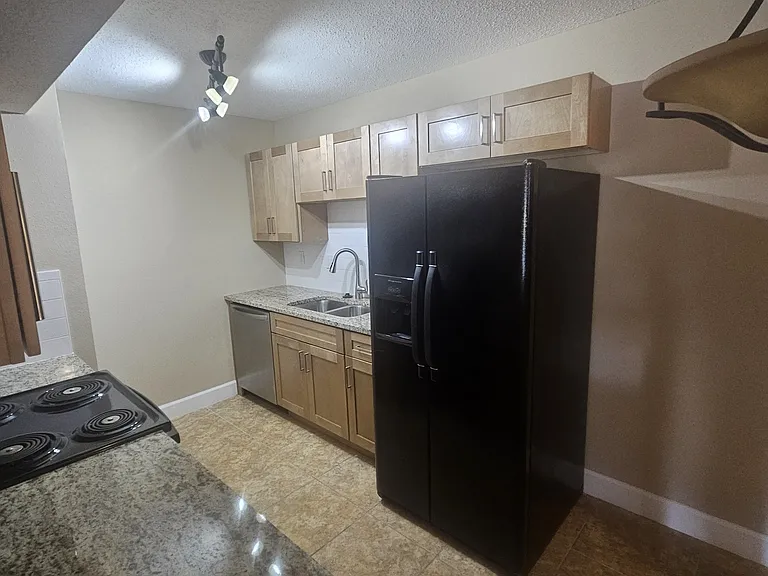 1600 Big Tree Rd #1-C2 — Photo 6