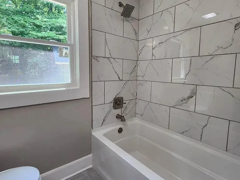 112 Jackson Ave — Photo 13