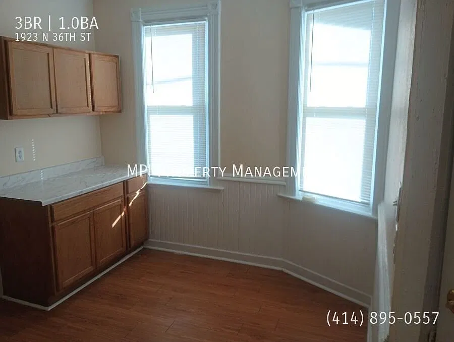 1923 N 36th Street 4BR Upper — Photo 3