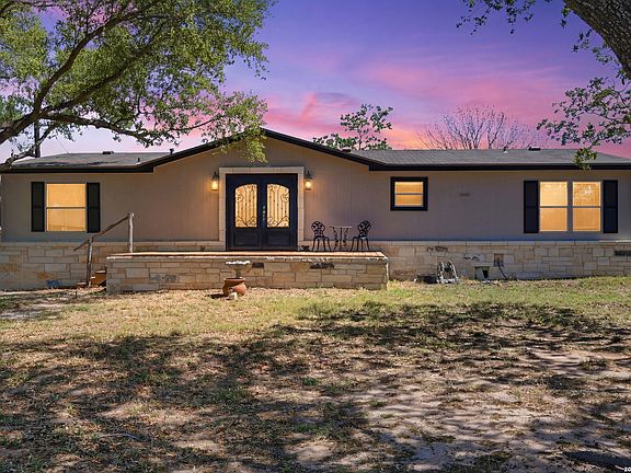2nd image of 205 Creekview