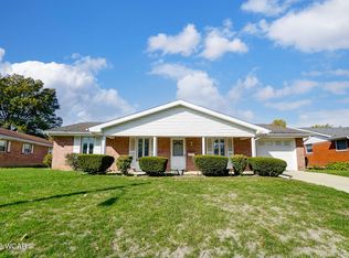 1041 Cornell Dr, Lima, OH 45805