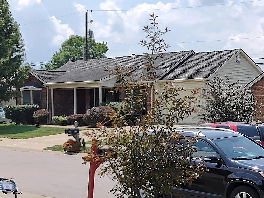 3 bed, 1165 sqft, $1,750 — Photo 1
