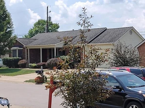 610 Pocahontas Trl, Versailles, KY 40383