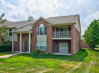 1868 Flagstone Cir #1, Rochester, MI 48307