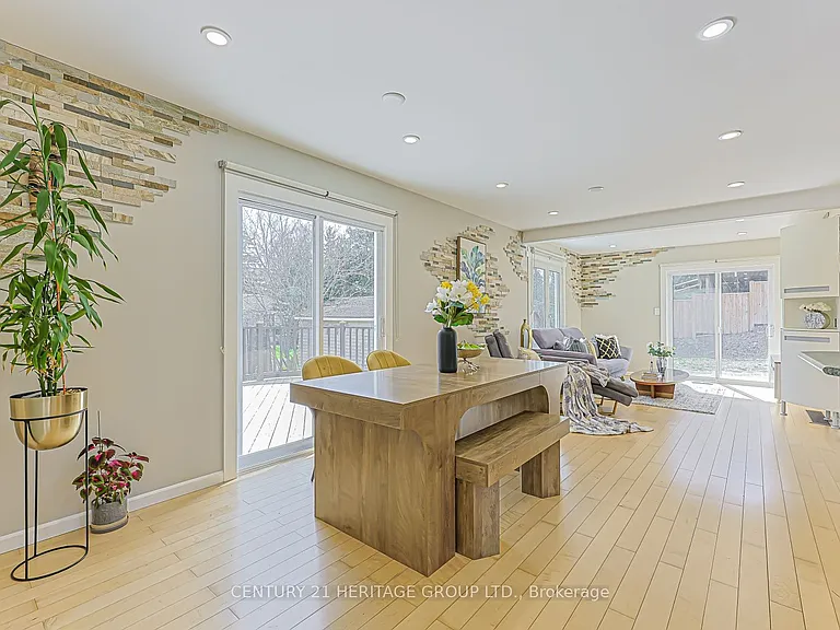 31 Mitchell Ave — Photo 6