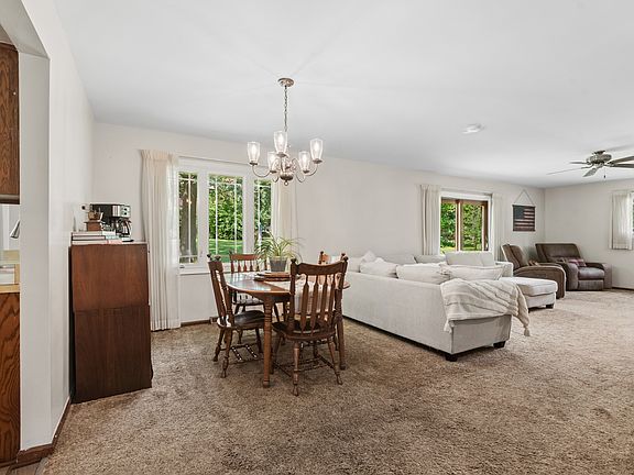 4th image of 19152 S Richard Ave