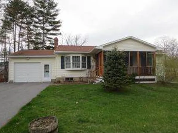 8 East St, Bennington, VT 05201