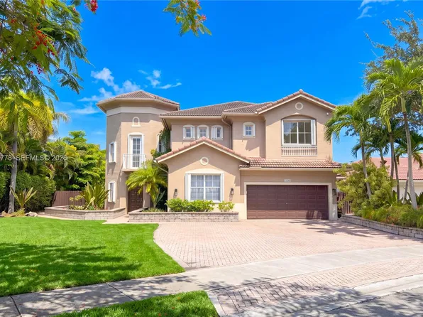 11365 NW 68th St, Doral, FL 33178