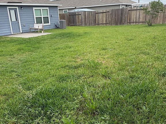 4th image of 8410 Dusty Ridge Dr