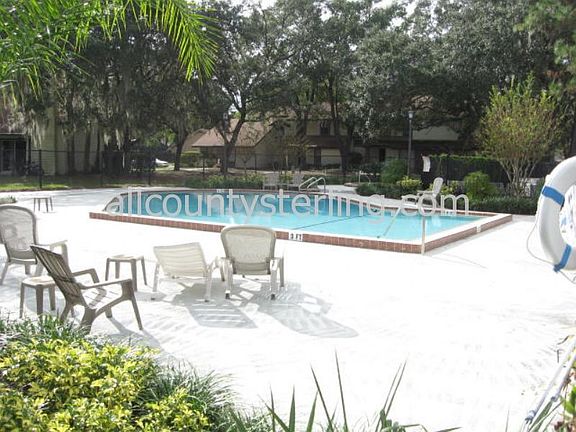 4th image of 4085 Crossroads Pl