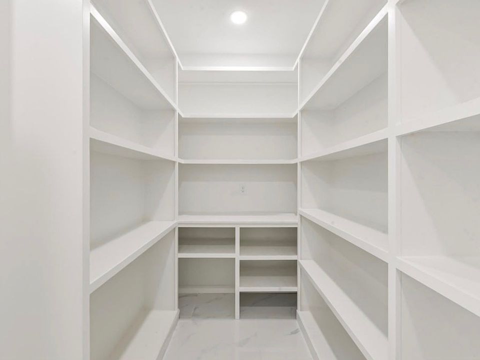 1st image of 2315 Bending Spring Dr