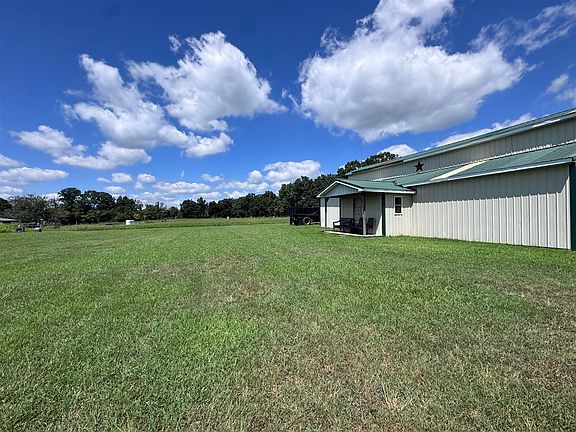 3rd image of 3906 Union Chapel Rd
