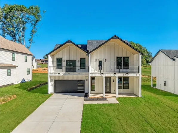 183 Eastbrook Dr, Woodruff, SC 29388