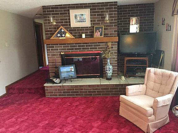 3rd image of 2411 N Eby Dr