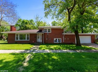 17851 Gladville Ave, Homewood, IL 60430