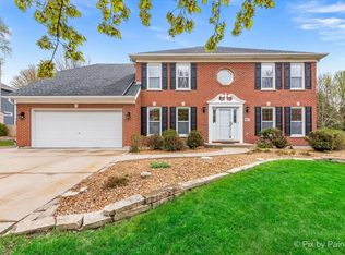 867 Wood Ave, Geneva, IL 60134