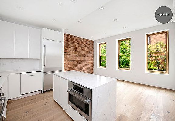 3rd image of 102 W 118th St Unit 3