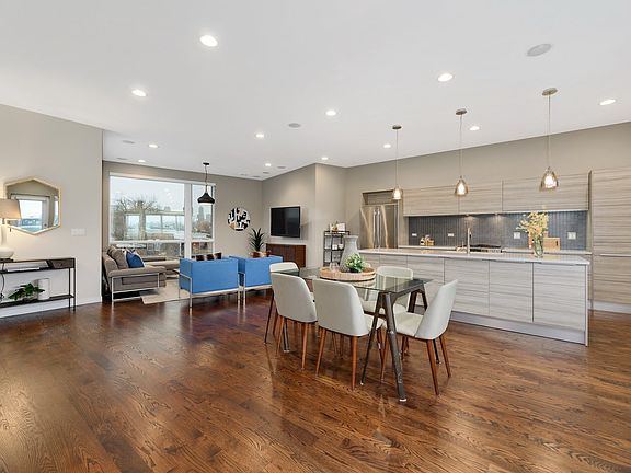 5th image of 532 N Hermitage Ave #2
