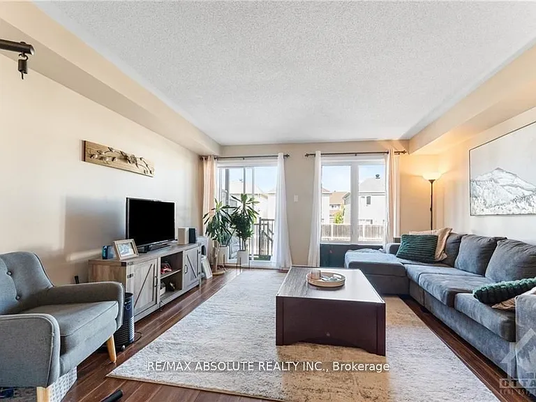 573 Chapman Mills Dr #A — Photo 8