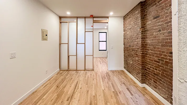 Rented by Brighton Management | media 2